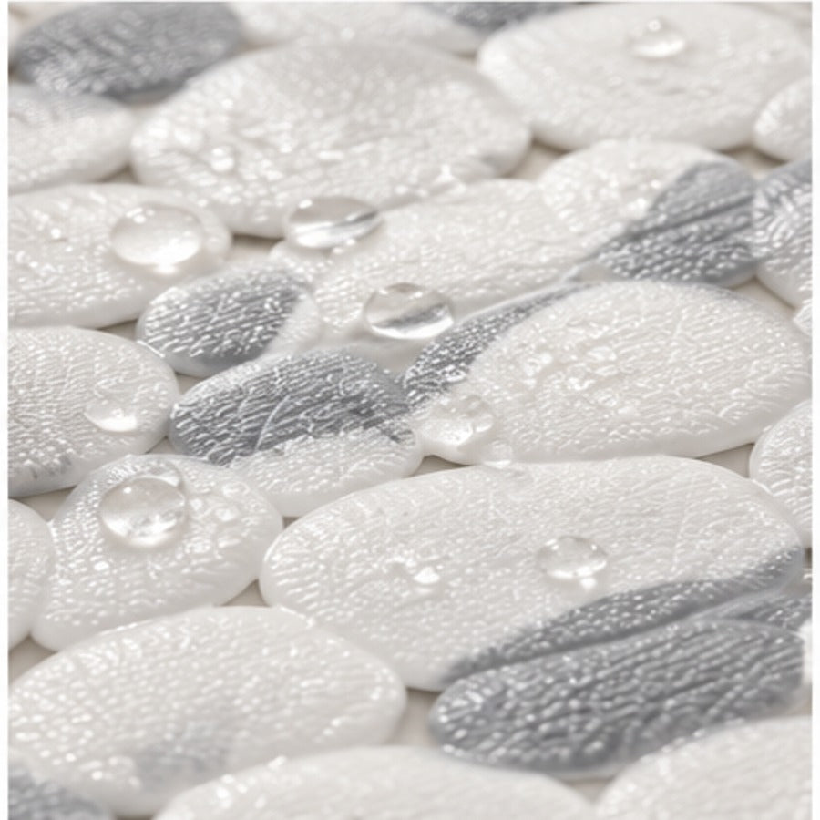 No-slip shower mat textured surface